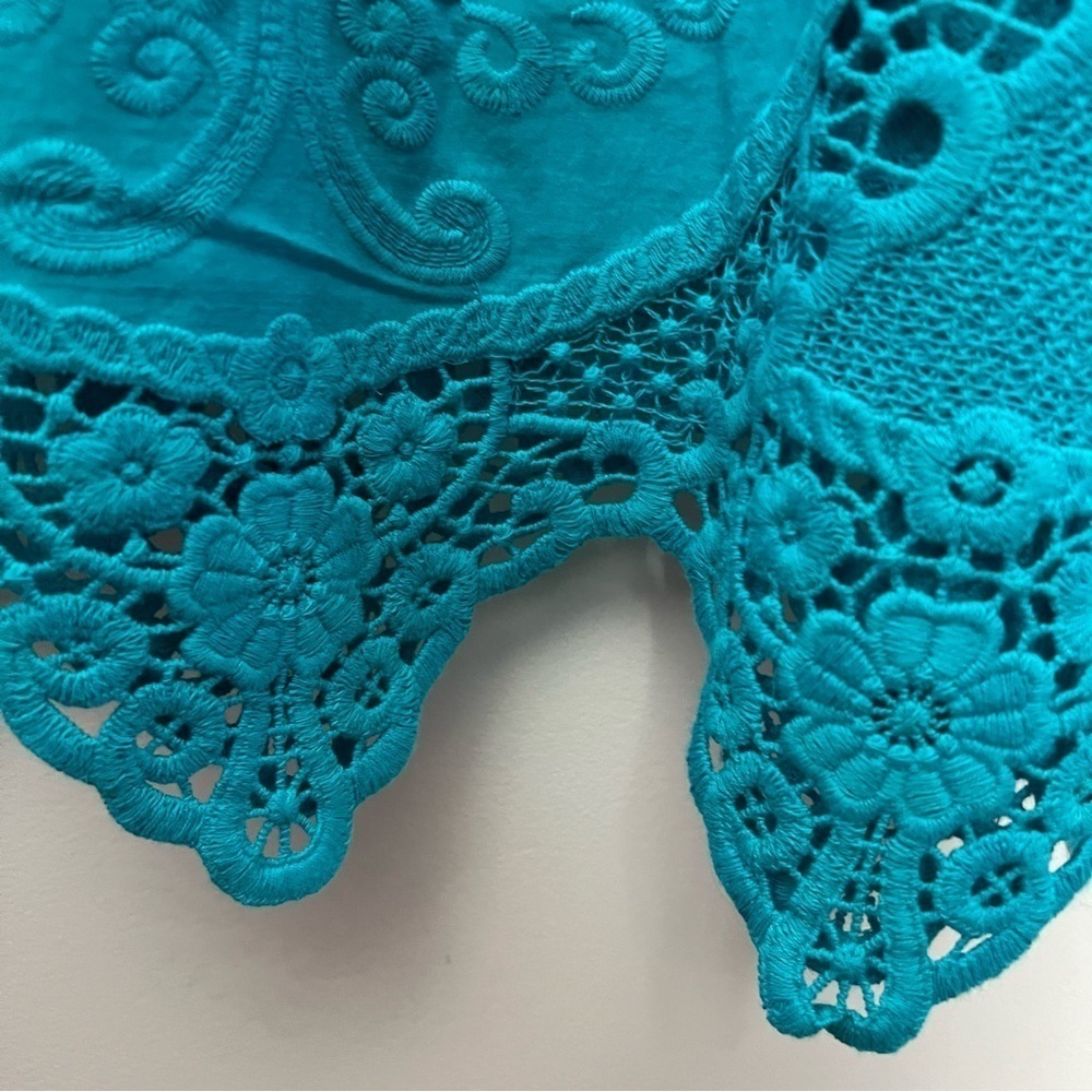 Chico's Turquoise Scalloped Embroidery Lace Cotton Tunic Top Classic Chic NEW - Picture 8 of 14